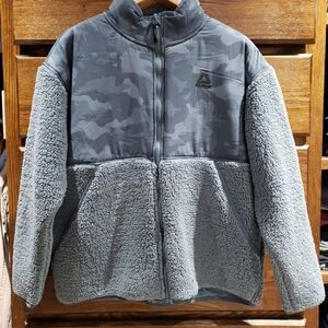 Reebok Womens XL Gray Camo Sherpa Fleece Jacket